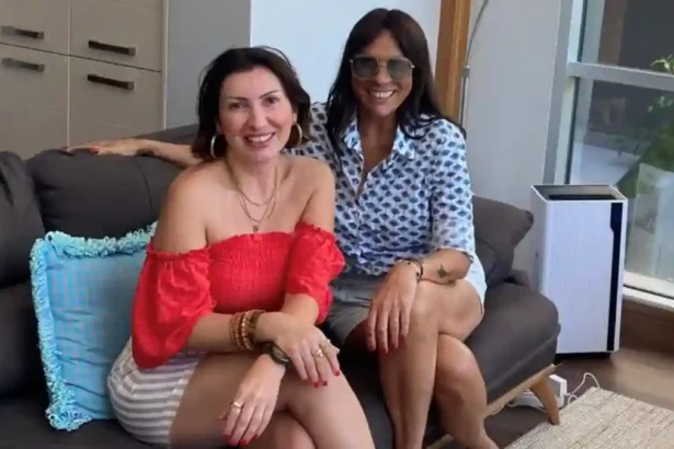 Mine Ayman - Işın Karaca