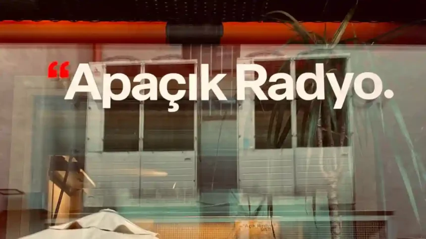 Apaçık Radyo